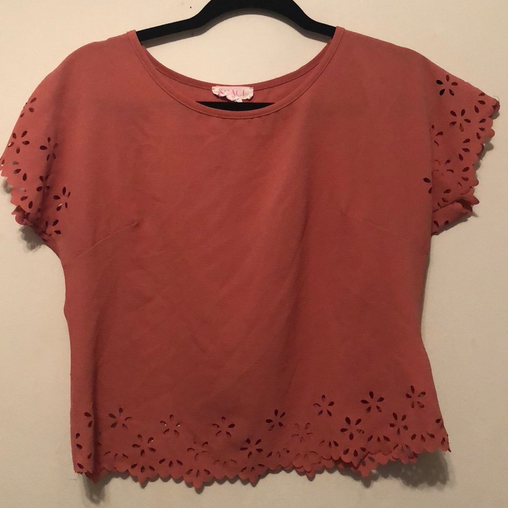 Pretty crop top